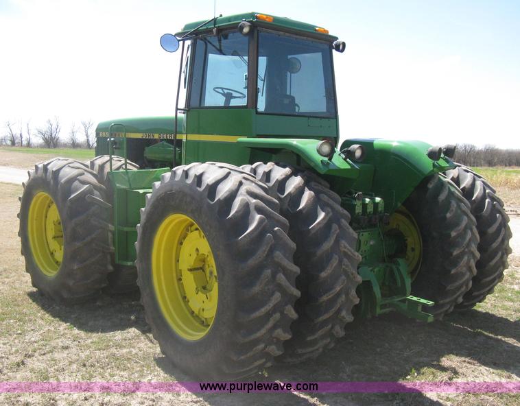 image for item G8411 1988 John Deere 8650 4WD tractor