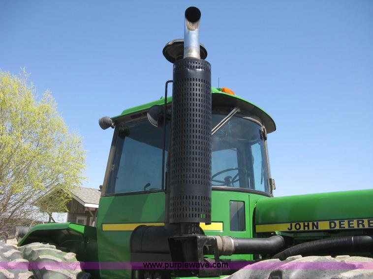 image for item G8411 1988 John Deere 8650 4WD tractor