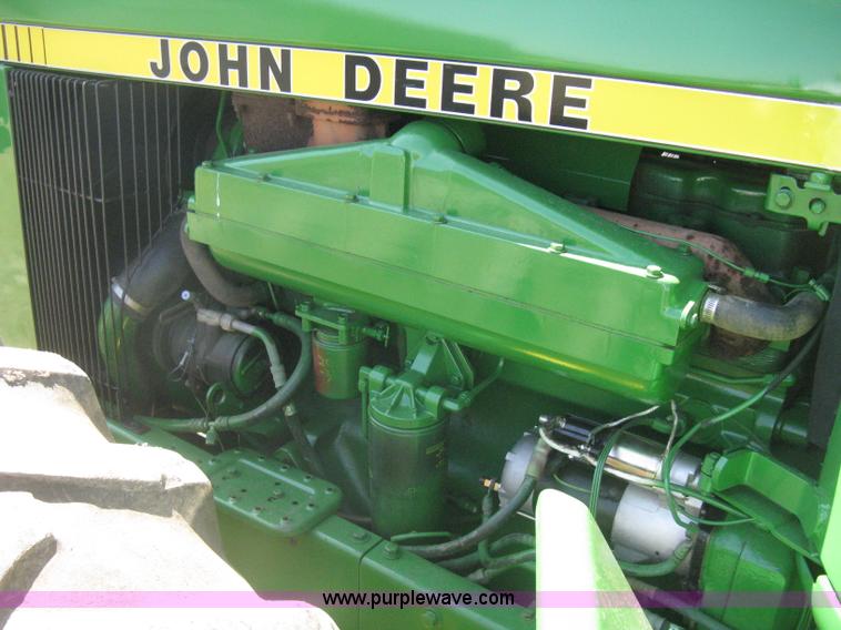 image for item G8411 1988 John Deere 8650 4WD tractor