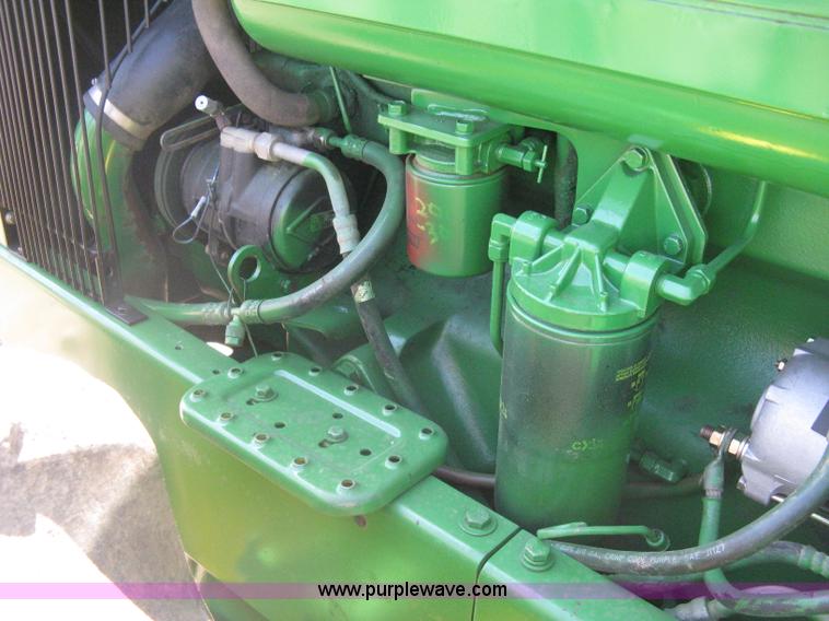 image for item G8411 1988 John Deere 8650 4WD tractor