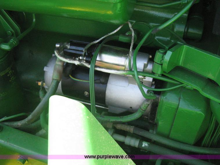 image for item G8411 1988 John Deere 8650 4WD tractor