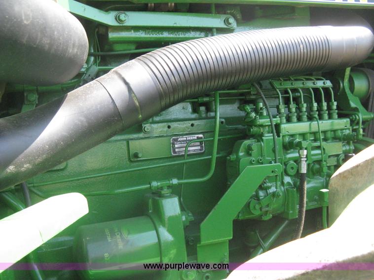 image for item G8411 1988 John Deere 8650 4WD tractor