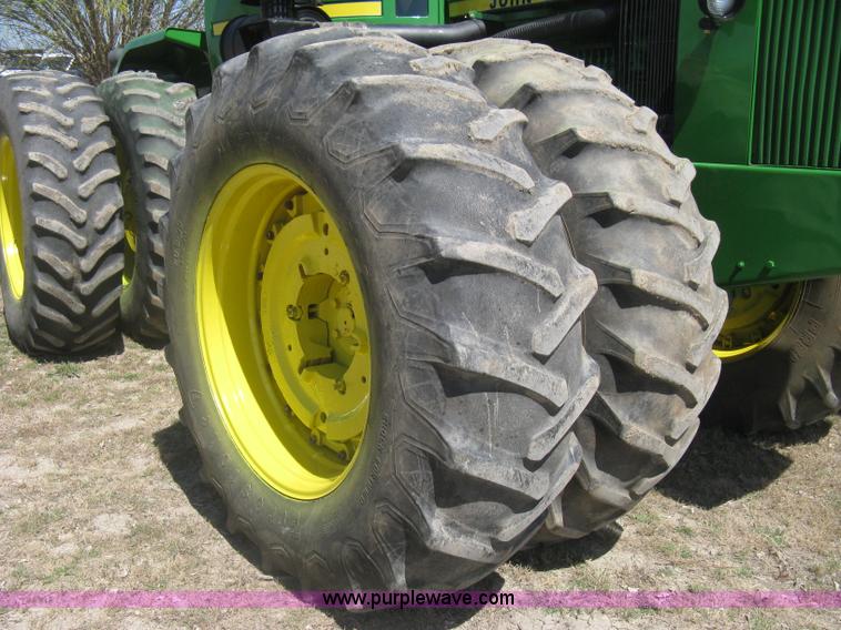 image for item G8411 1988 John Deere 8650 4WD tractor