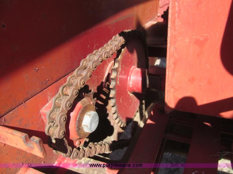 image for item G8420 New Holland Stackliner 1037 bale wagon