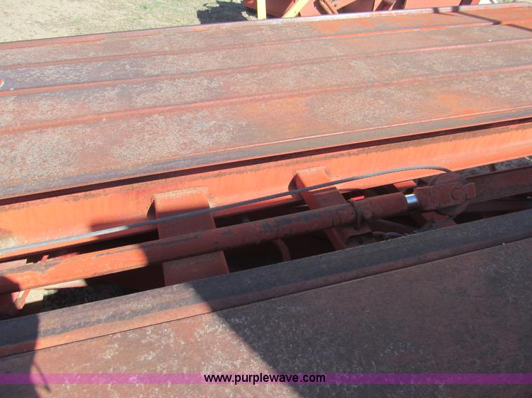 image for item G8420 New Holland Stackliner 1037 bale wagon