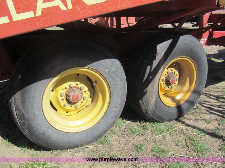 image for item G8420 New Holland Stackliner 1037 bale wagon