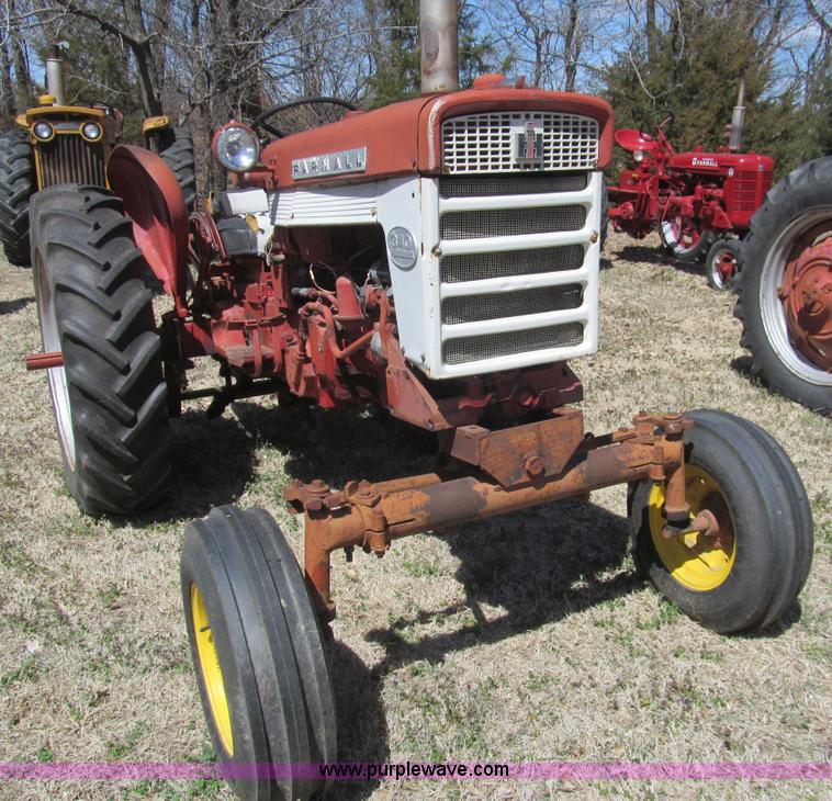 image for item G8423 McCormick Farmall 340 tractor