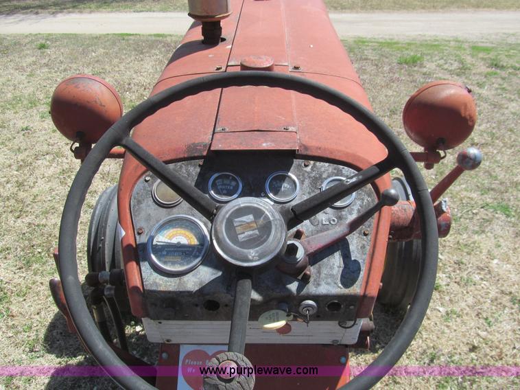 image for item G8423 McCormick Farmall 340 tractor