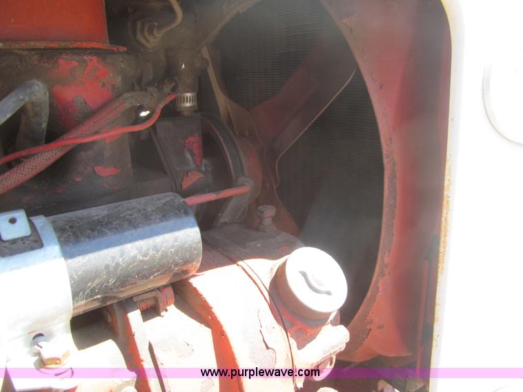 image for item G8423 McCormick Farmall 340 tractor