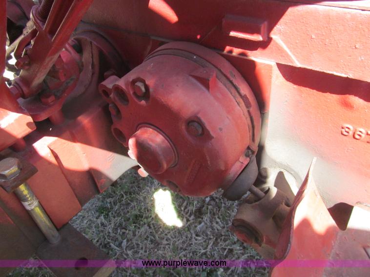 image for item G8423 McCormick Farmall 340 tractor