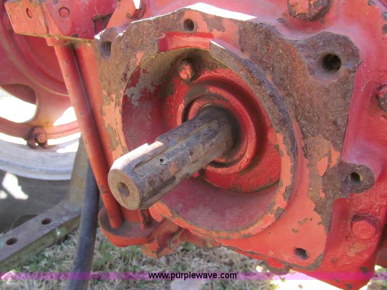 image for item G8423 McCormick Farmall 340 tractor