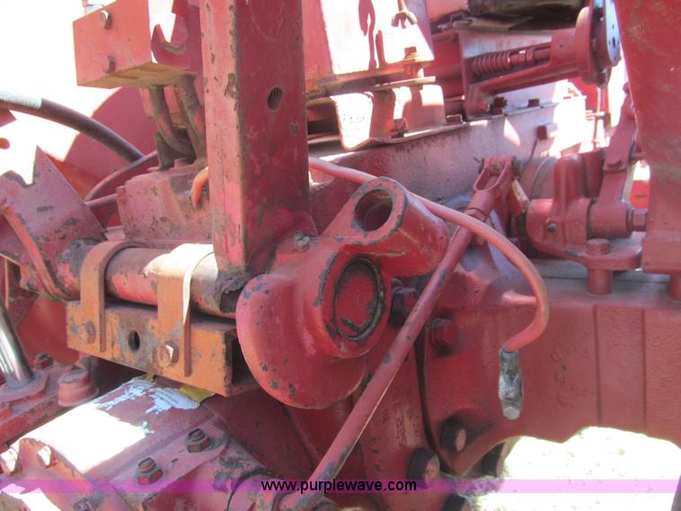 image for item G8423 McCormick Farmall 340 tractor