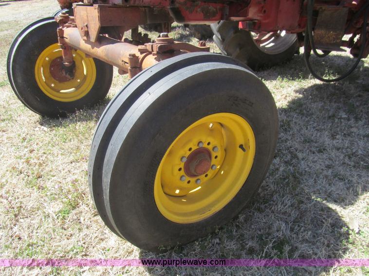 image for item G8423 McCormick Farmall 340 tractor