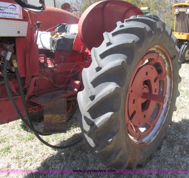 image for item G8423 McCormick Farmall 340 tractor