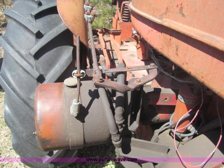 image for item G8428 International W6 tractor