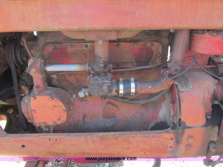 image for item G8428 International W6 tractor