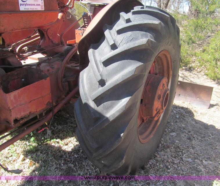 image for item G8428 International W6 tractor