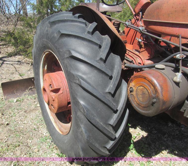 image for item G8428 International W6 tractor