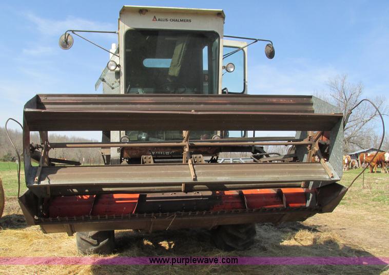 image for item G9323 1976 Allis Chalmers Gleaner K combine