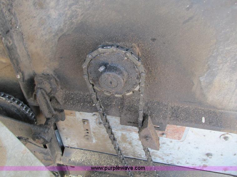 image for item G9323 1976 Allis Chalmers Gleaner K combine