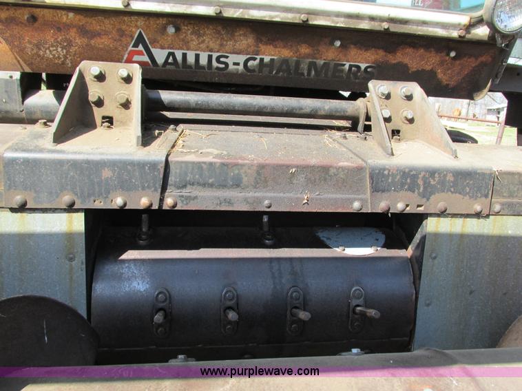 image for item G9323 1976 Allis Chalmers Gleaner K combine