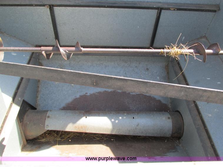 image for item G9323 1976 Allis Chalmers Gleaner K combine