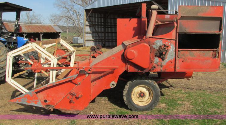 image for item G9324 Allis Chalmers 72 All-Crop combine