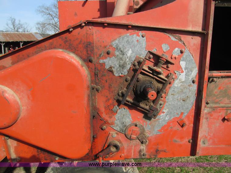 image for item G9324 Allis Chalmers 72 All-Crop combine