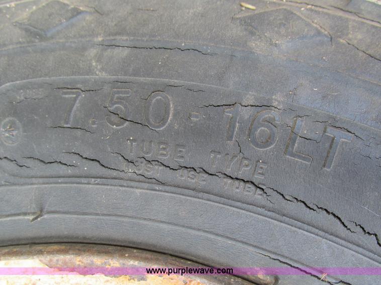 image for item G9324 Allis Chalmers 72 All-Crop combine