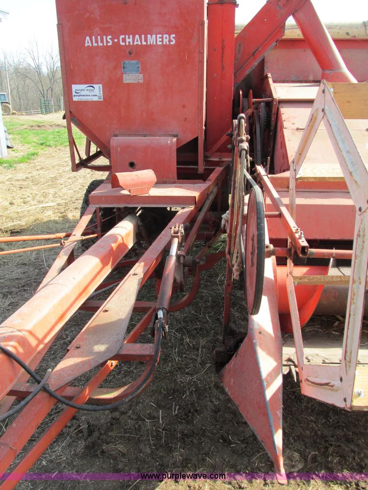 image for item G9324 Allis Chalmers 72 All-Crop combine