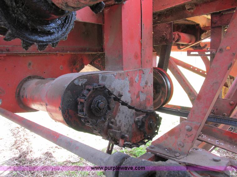 image for item G9324 Allis Chalmers 72 All-Crop combine