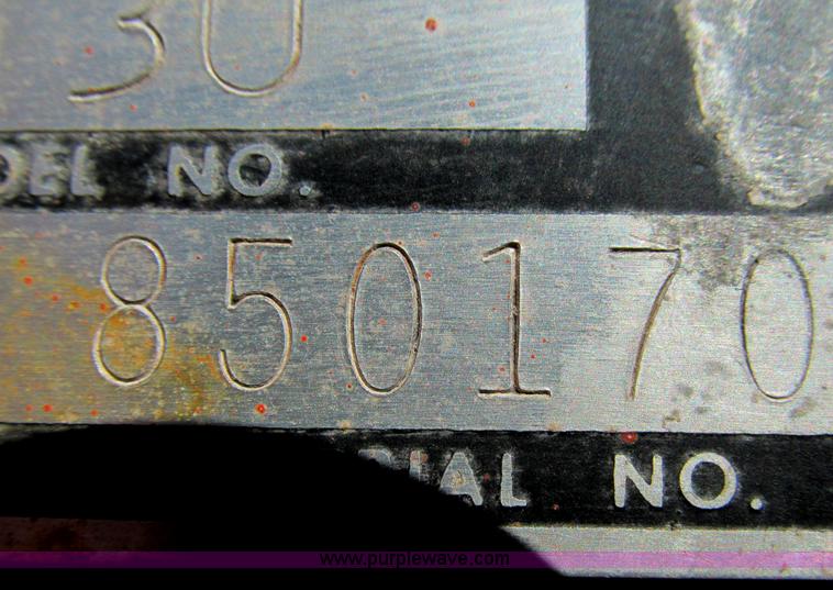 image for item G9325 Massey-Ferguson MF130 small square baler