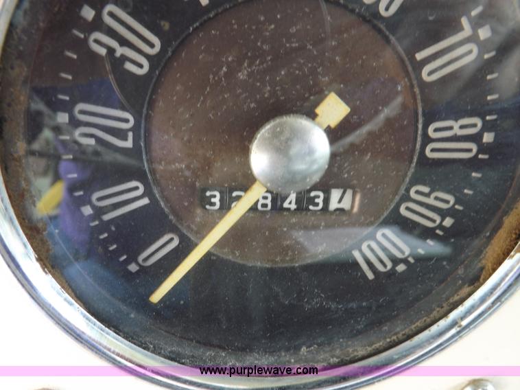 image for item H1952 1959 Ford F600 grain truck