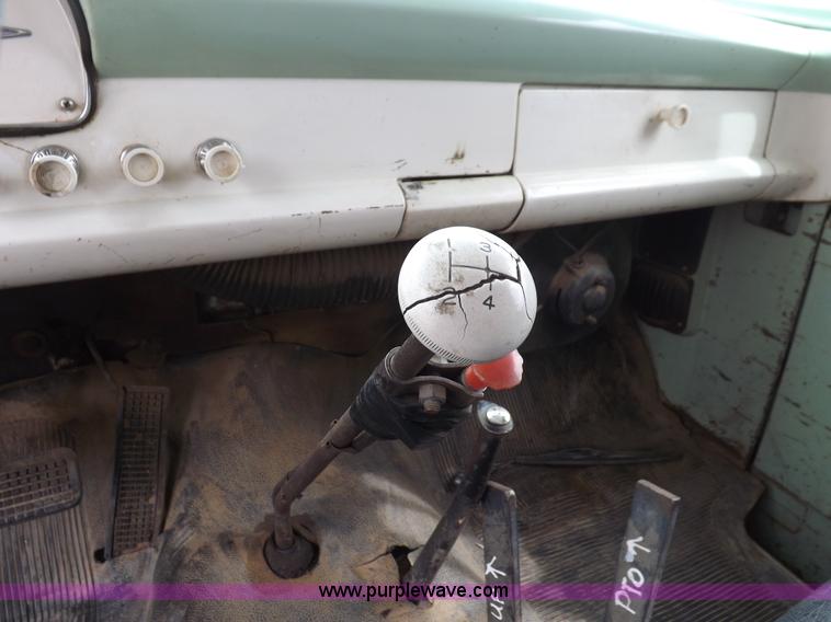 image for item H1952 1959 Ford F600 grain truck
