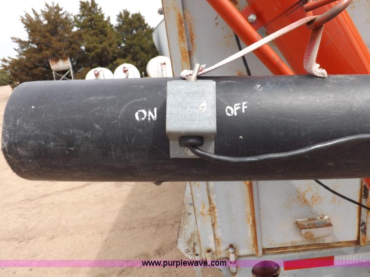 image for item H1952 1959 Ford F600 grain truck