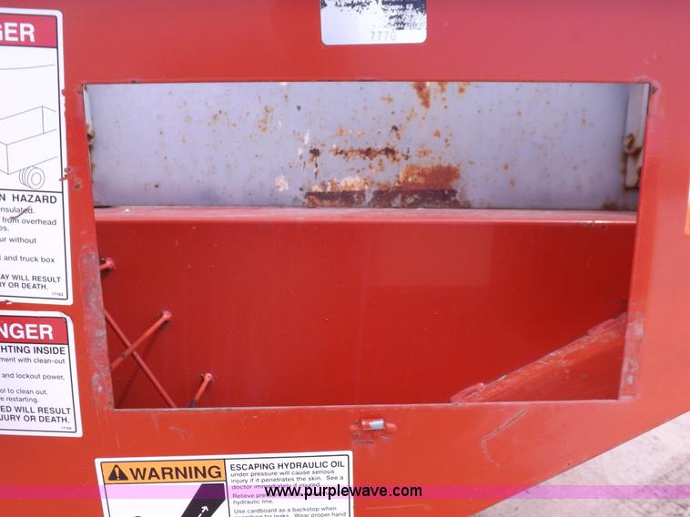 image for item H1952 1959 Ford F600 grain truck