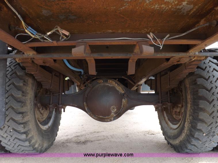 image for item H1952 1959 Ford F600 grain truck