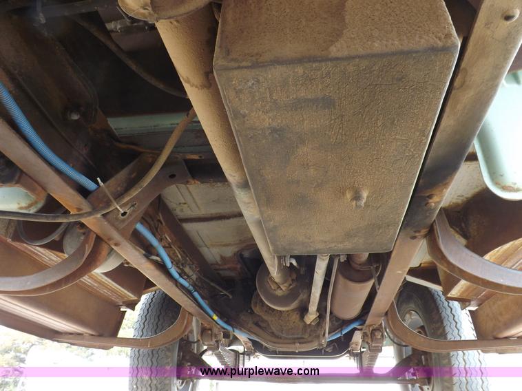 image for item H1952 1959 Ford F600 grain truck