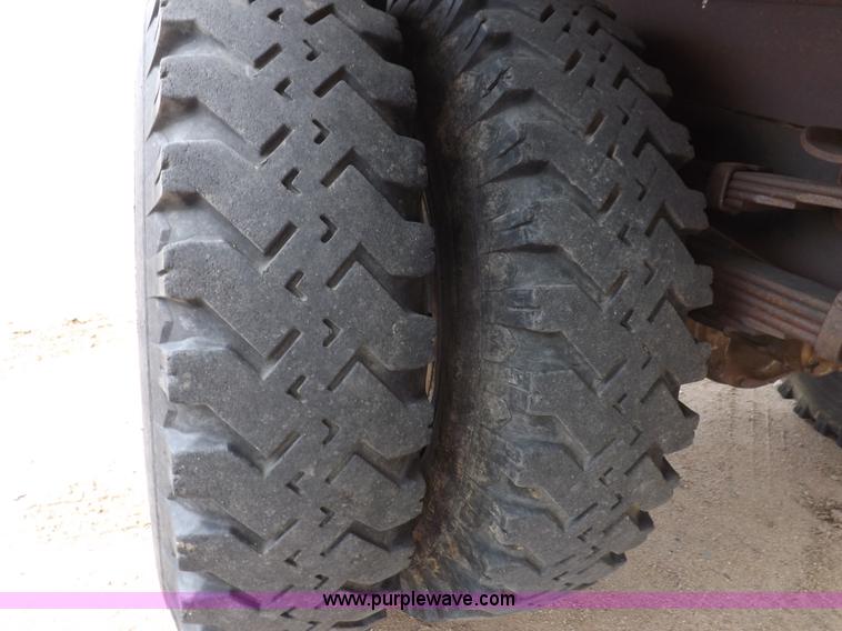 image for item H1952 1959 Ford F600 grain truck