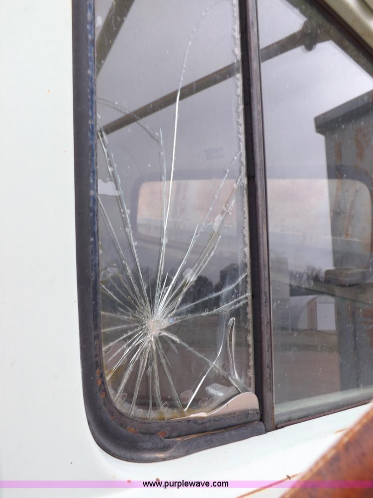 image for item H1952 1959 Ford F600 grain truck