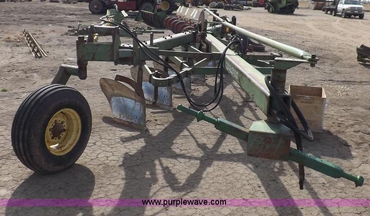 image for item H1953 John Deere 2350-2450 six bottom moldboard plow
