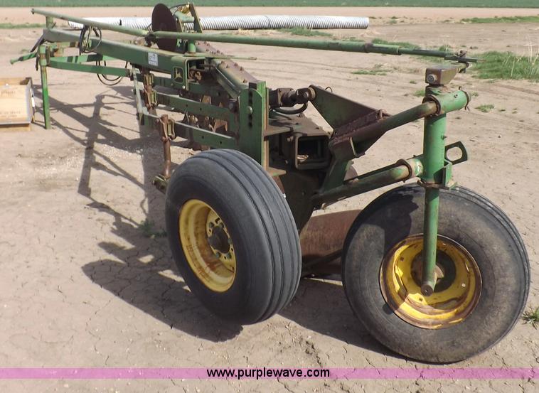 image for item H1953 John Deere 2350-2450 six bottom moldboard plow