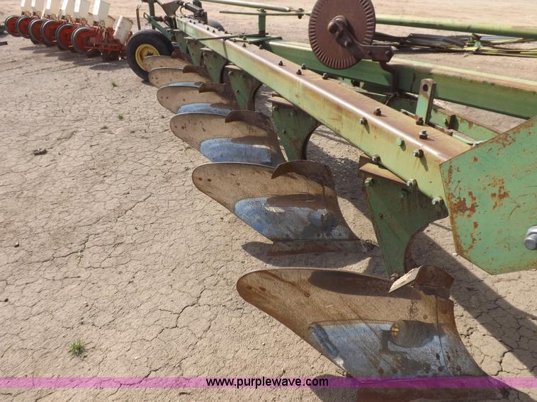 image for item H1953 John Deere 2350-2450 six bottom moldboard plow