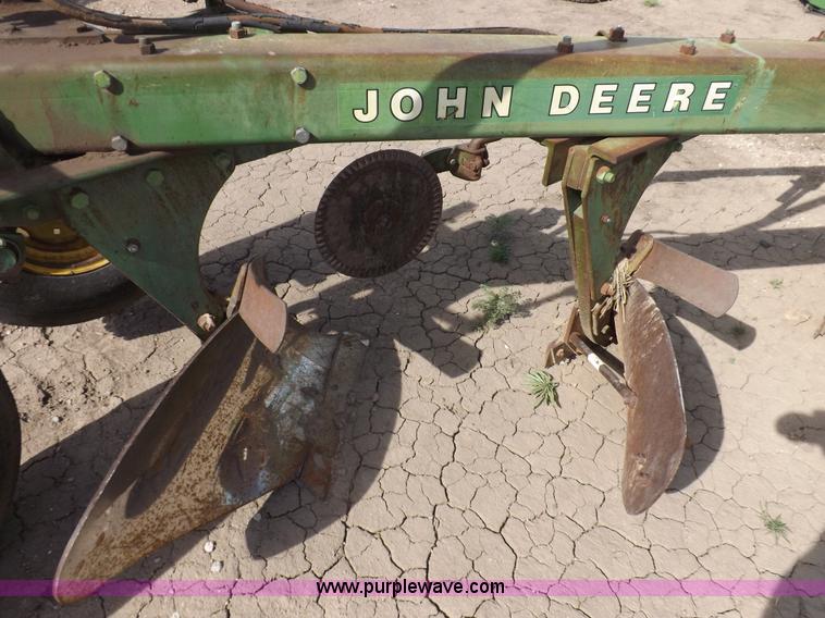 image for item H1953 John Deere 2350-2450 six bottom moldboard plow
