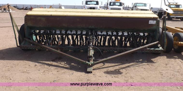 image for item H1954 John Deere 8300 drill