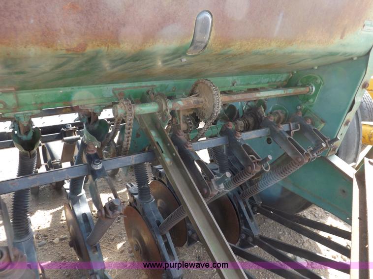 image for item H1954 John Deere 8300 drill