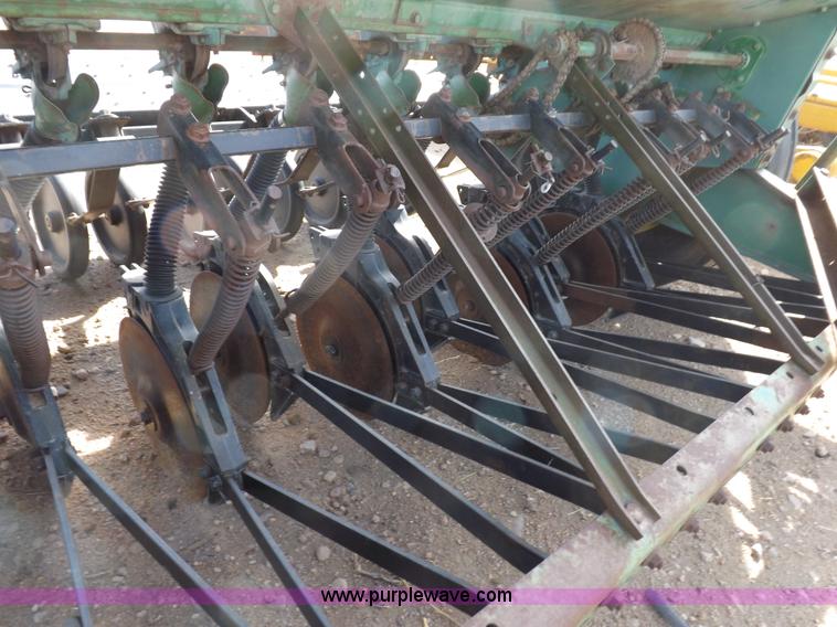 image for item H1954 John Deere 8300 drill