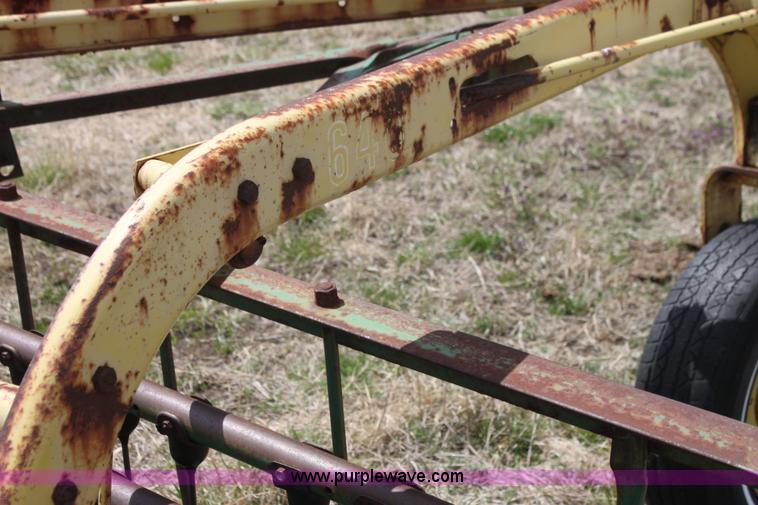 image for item H2123 John Deere 640 side delivery hay rake