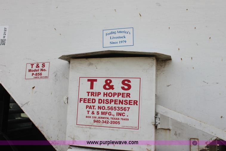image for item H2127 T&S Manufacturing trip hopper cube feeder