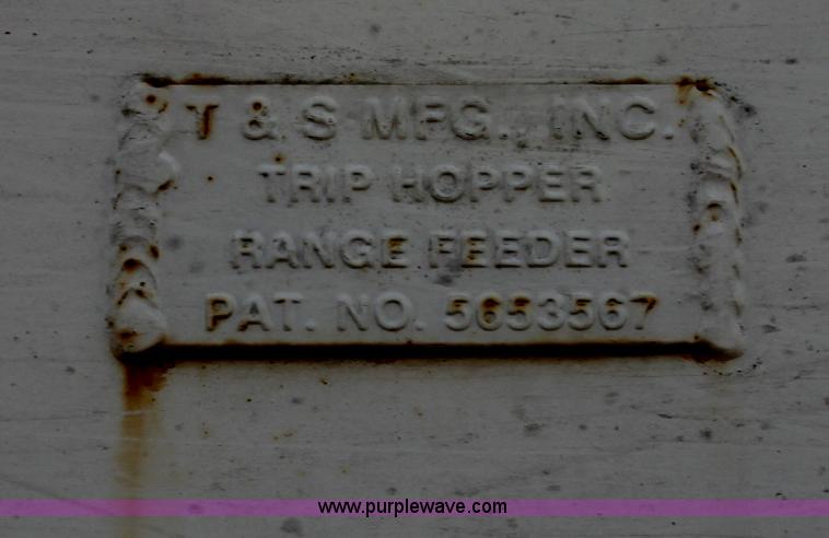 image for item H2127 T&S Manufacturing trip hopper cube feeder